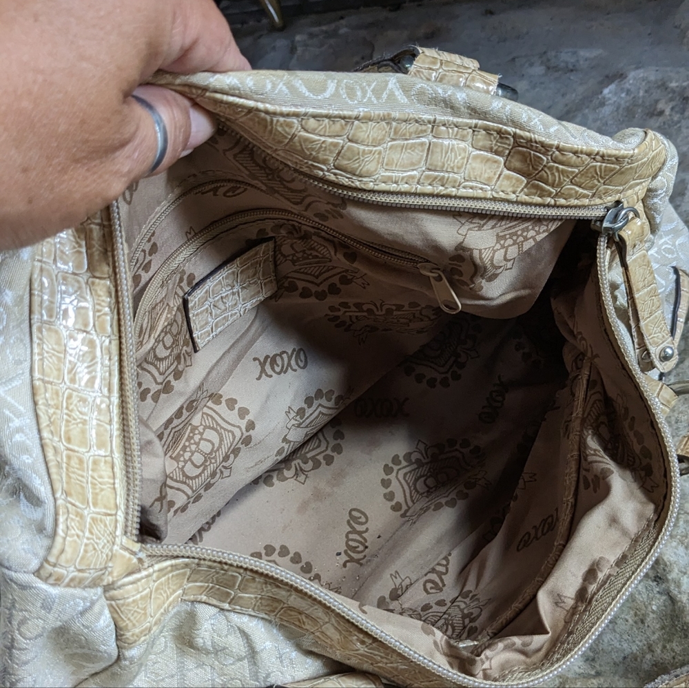 XOXO Cream snakeskin purse
